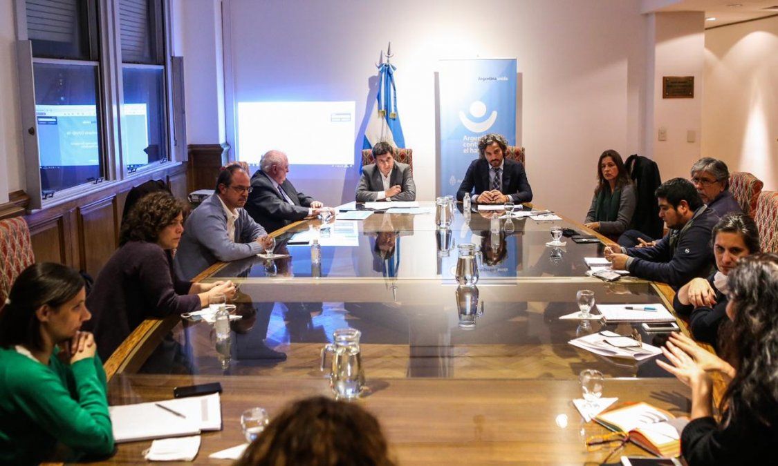 Preocupado por la curva de contagios, el Gobierno extiende el plan DetectAr a todas las provincias