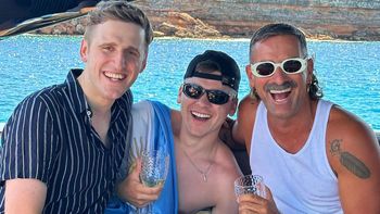 Las fotos de la lujosa fiesta de cumpleaños de Bizarrap en un yate