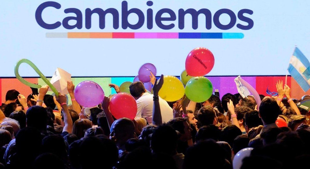 Los riesgos del discurso “antipolítica”