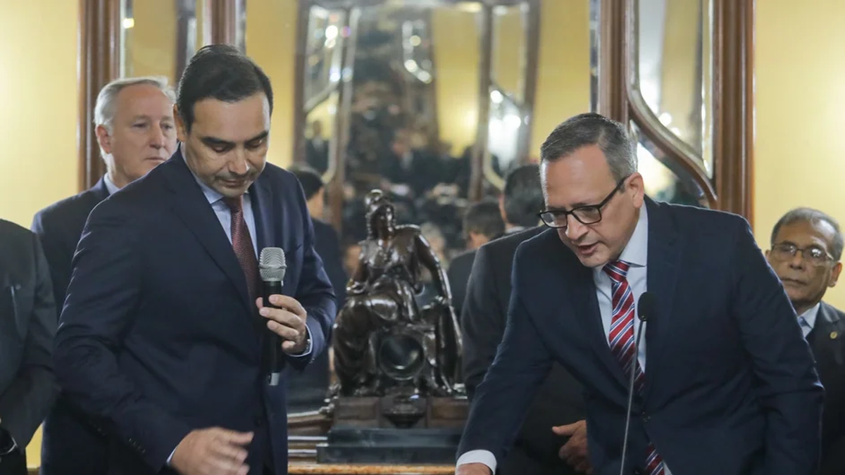 El nuevo ministro Alfredo Vallejos dijo que su prioridad es Loan.