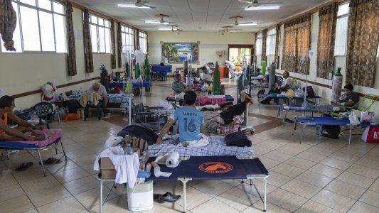 Advierten que el COVID-19 puede causar 438 mil muertes en América Latina y señalan cuándo se produciría el pico en Argentina