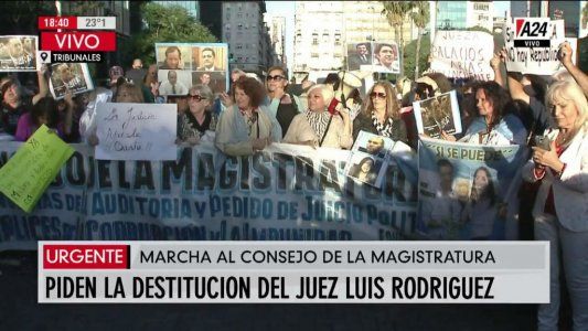 Marcha a Tribunales: piden la destitución del juez Luis Rodríguez