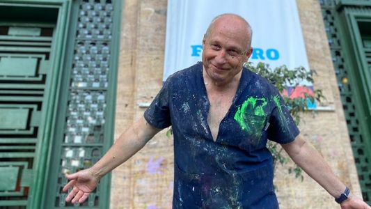 Necesitaba superar un bajón, empezó a estudiar, se recibió de médico a los 64 años y su historia se volvió viral