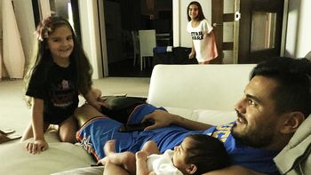 El fin de semana de Romero sin Mundial y contenido por sus hijas y esposa