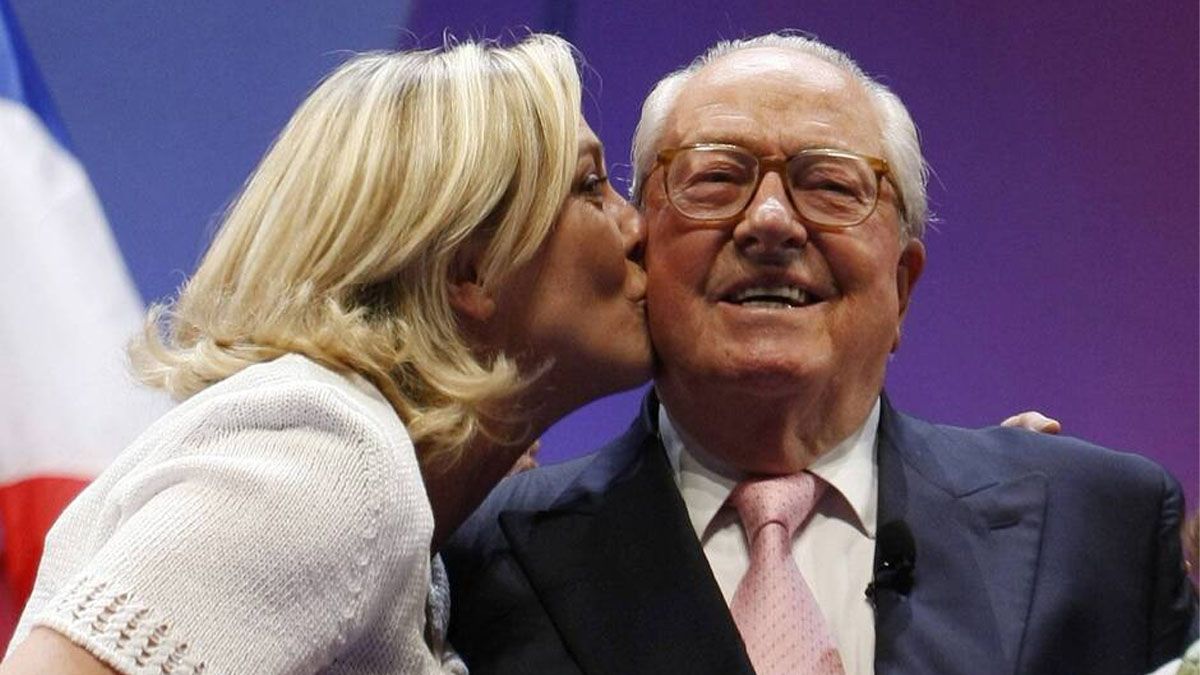 Marine Le Pen puede llegar a conseguir lo que se le neg&oacute; a su padre, Jean-Marie (Foto: gentileza Neuvelobs).
