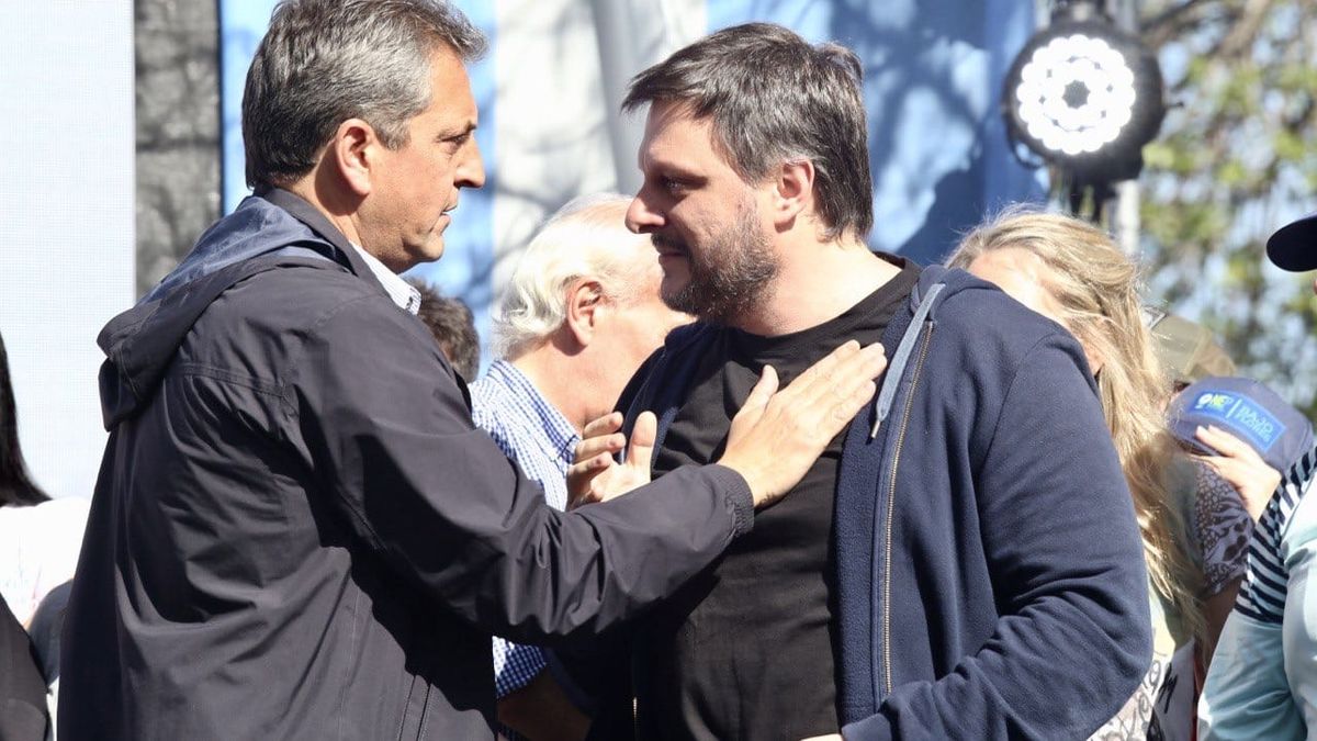 Sergio Massa cierra la campaña en CABA junto a Leandro Santoro. Expectativas en Unión por la Patria por doble balotaje en Nación y en Ciudad. Foto: UP