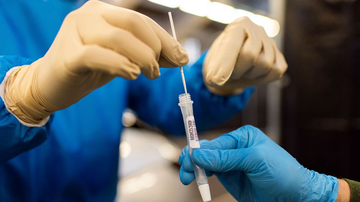 Nuevo tratamiento que restaura el olfato en personas con Covid persistente