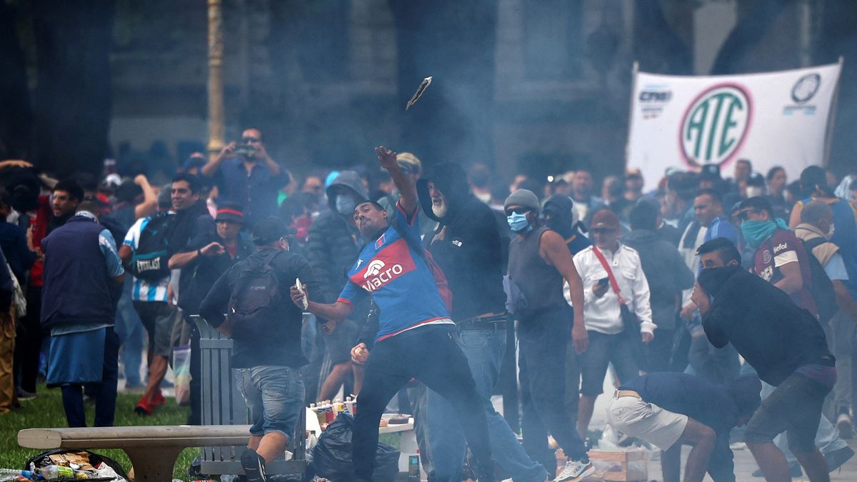 La Policía Federal identificó en el Congreso a 103 barra bravas que no podrán ingresar a los estadios