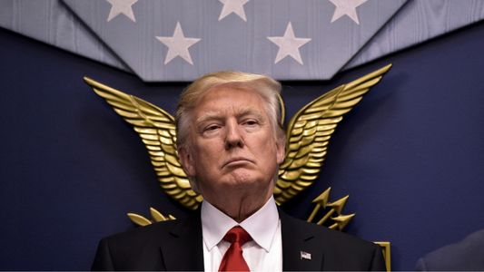 Donald Trump fue citado a declarar por el asalto al Capitolio