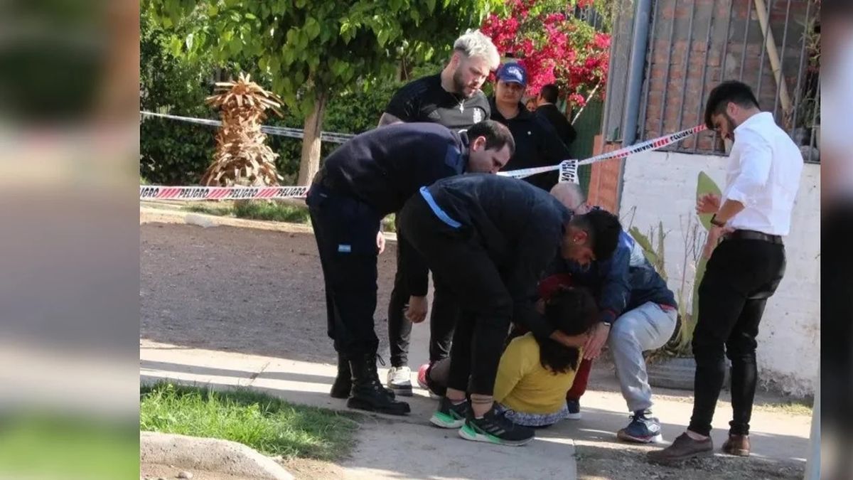 Están muertos... ¿Quién fue?, el desconsolado reclamo de una mujer al encontrar a su hija y su nietito sin vida