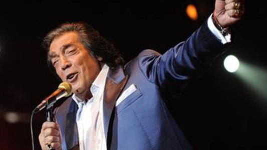 Cacho Castaña sigue delicado pero presenta una leve mejoría
