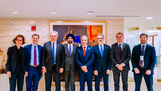 El Banco Mundial acelera su apoyo a la Argentina con un nuevo paquete de hasta USD 4.000 millones