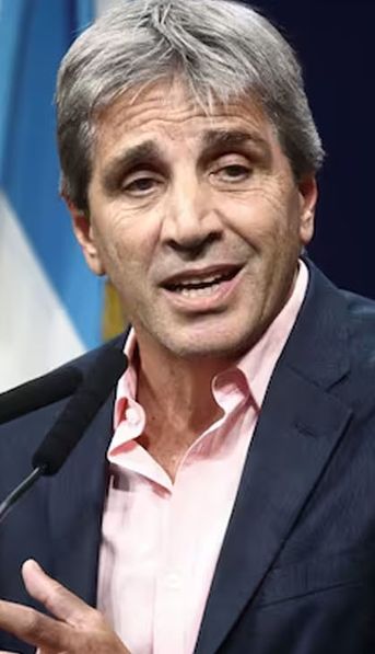 El Gobierno oficializó la baja de los aranceles para importar celulares y consolas de videojuegos: los detalles