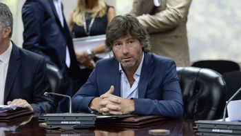 Javier Milei le toma juramento a Juan Bautista Mahiques como nuevo ministro de Justicia en la Casa Rosada