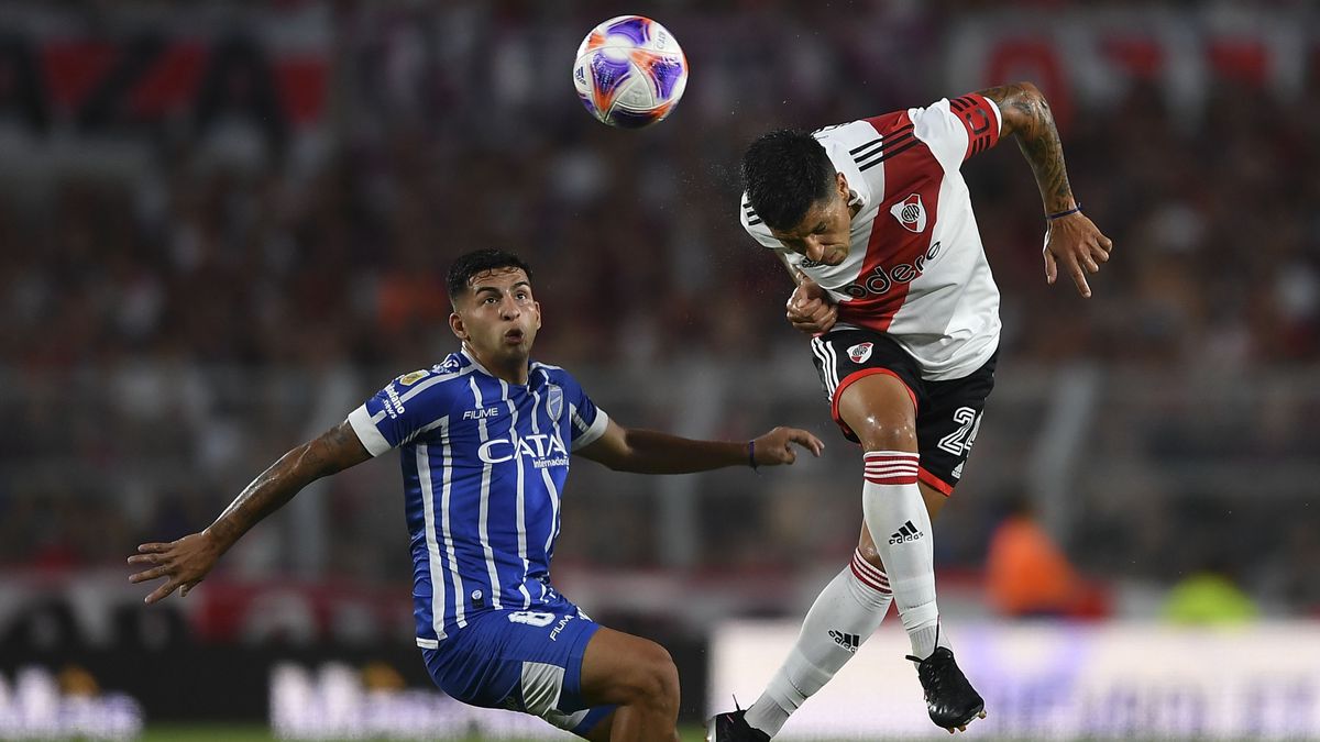 River Plate vence 1-0 a Godoy Cruz en el Monumental y se acerca a la punta de la Liga Profesional