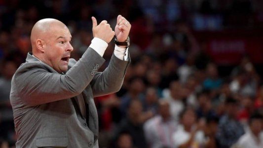 Mundial de básquet: furor por el entrenador de Polonia que habla como Mickey Mouse