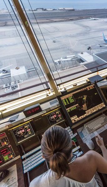 El Gobierno ordenó la conciliación obligatoria para frenar el paro de controladores aéreos