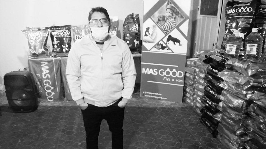 El ex campeón mundial y medallista olímpico que vende alimento para mascotas en medio de la cuarentena
