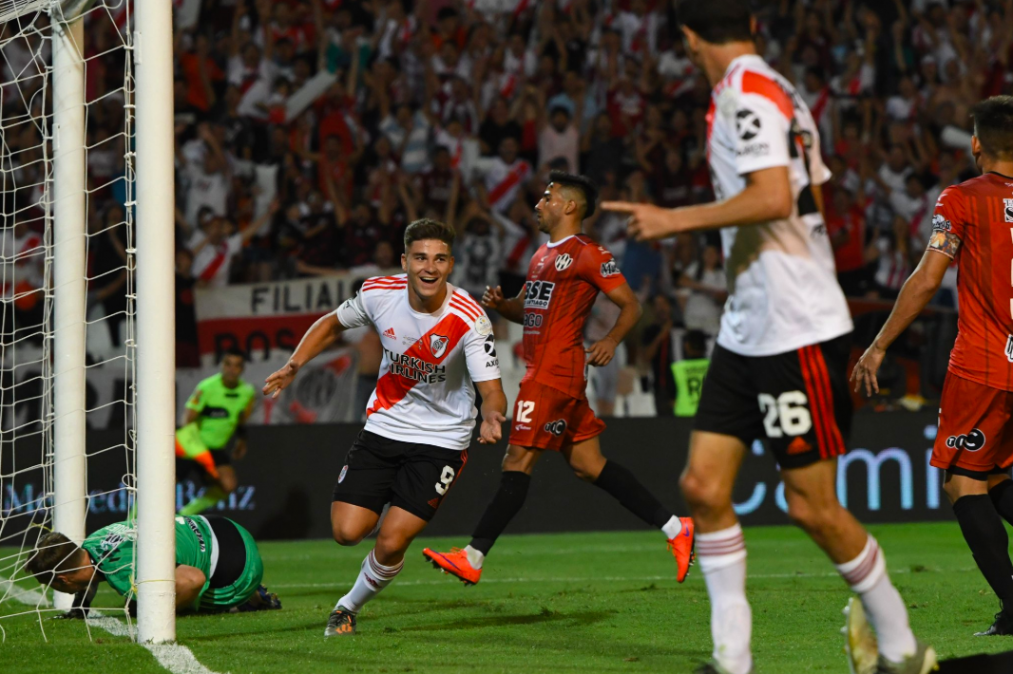 Tiki, tiki, tiki: el golazo de River a puro toque para darle forma a la goleada