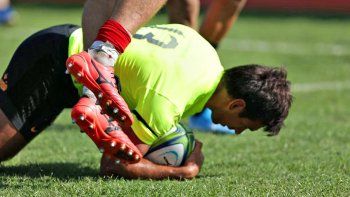 El homenaje de Jaguares: salieron a la cancha con brazaletes negros en memoria de Fernando Báez