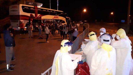 Ordenan el ingreso de los 86 argentinos varados en la frontera de Brasil con Paso de los Libres