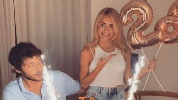 Lali Espósito celebró sus 28 años acompañada de Santiago Mocorrea