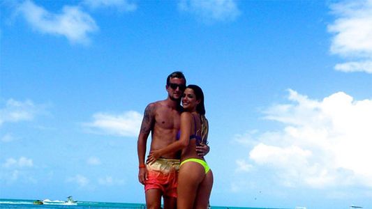 Fotos de la sensual novia de Colazo en playas paradisíacas
