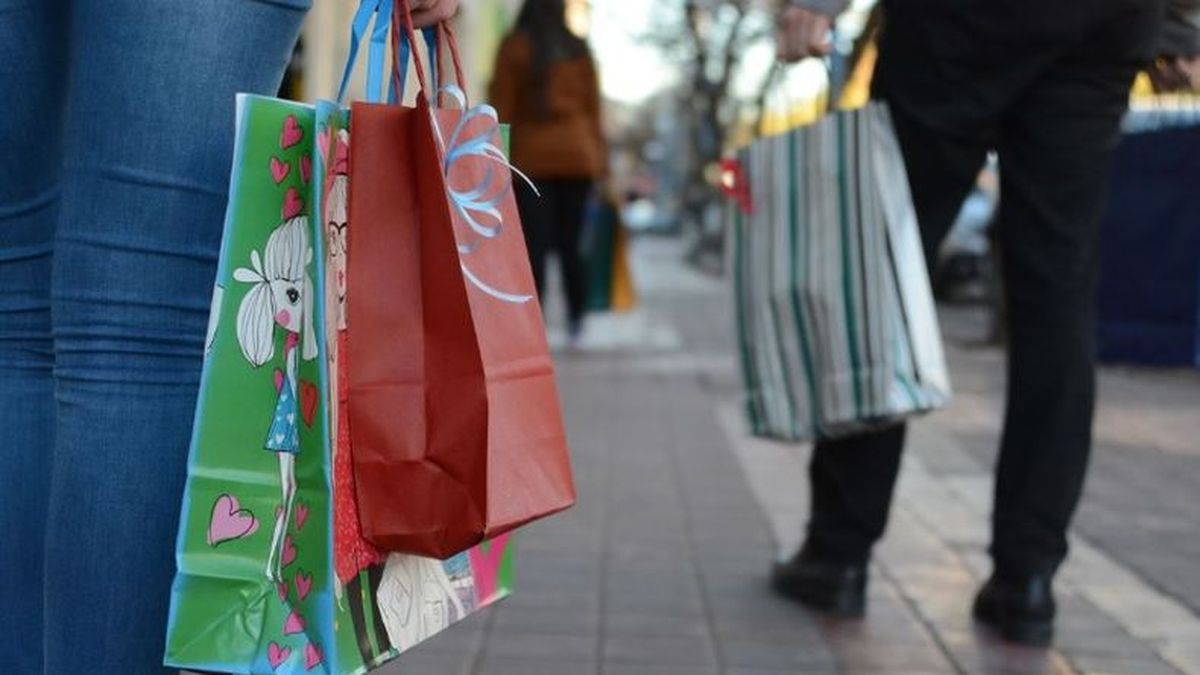 “El clima electoral le puso extrema prudencia al consumo