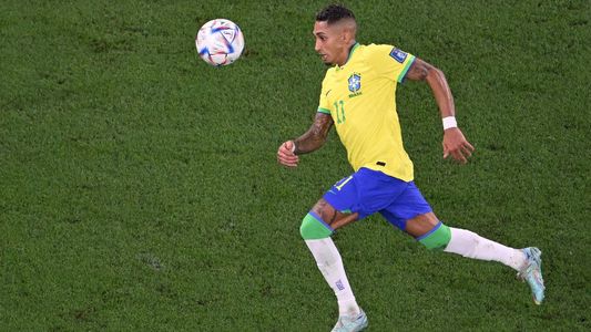 La inesperada respuesta de Raphinha, figura de Brasil: ¿Por qué tengo que saber algo de Messi o Mbappé?