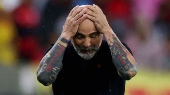 Escándalo en el Flamengo de Jorge Sampaoli: trompadas, insultos y reclamos entre dos jugadores del plantel