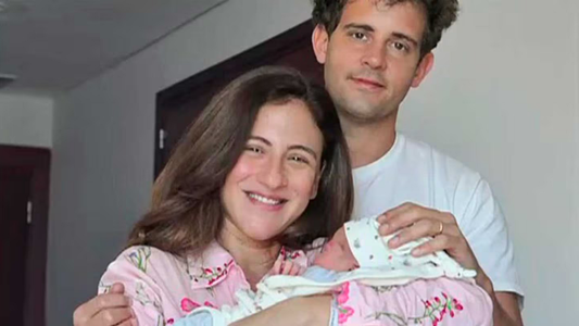 Carolina Amoroso presentó a su hijo Vicente y dio detalles de cómo fue el parto