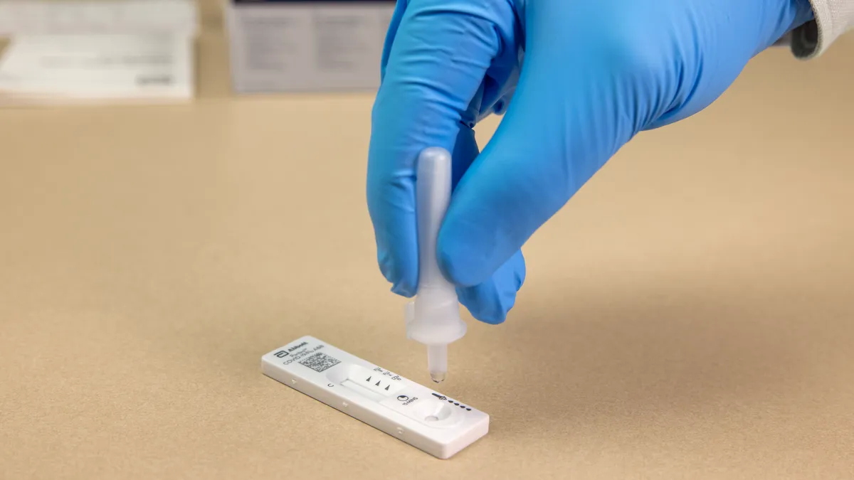La ANMAT aprobó un test rápido que permite distinguir entre COVID-19 ó la influenza A ó B