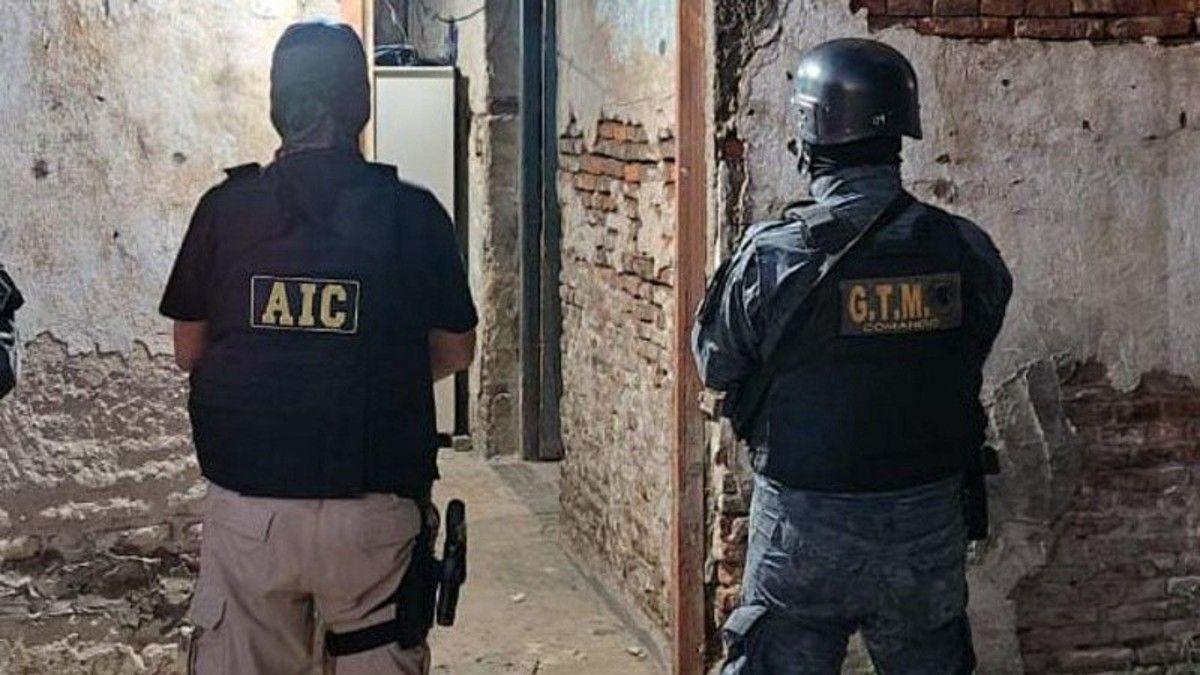 Los agentes de la Agencia de Investigación Criminal.&nbsp;
