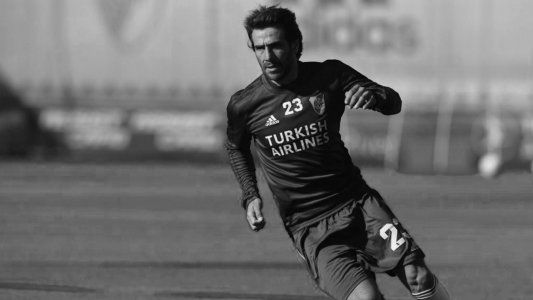 Ponzio sufrió una lesión muscular y quedó descartado para la visita de River vs. Arsenal