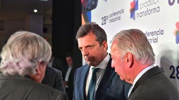 Sergio Massa dijo en la UIA que el 2023 debe plantearse como el inicio de un programa de cinco años