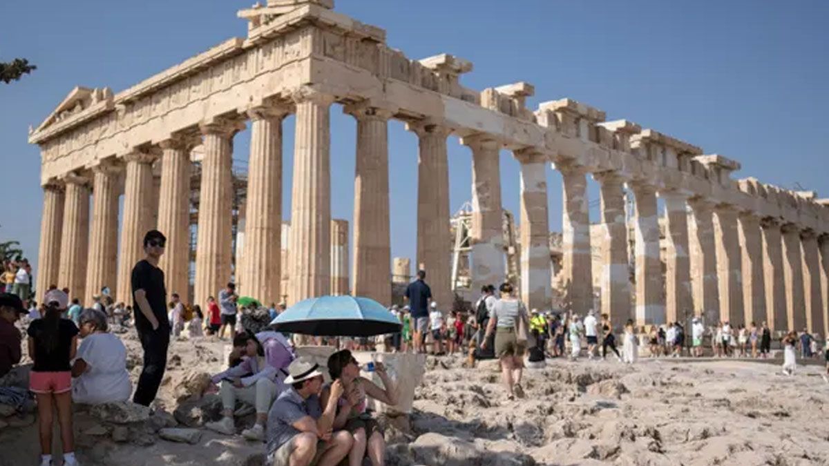 Grecia. Por el calor extremo se clausur&oacute; el acceso a la Acr&oacute;polis de Atenas (Foto: Gentileza ABC).