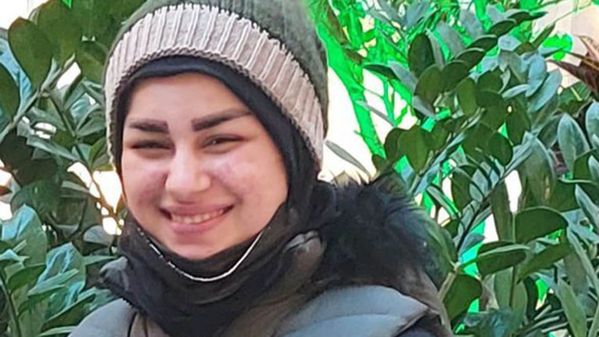 Foto de la joven iran&iacute; asesinada por su marido.
