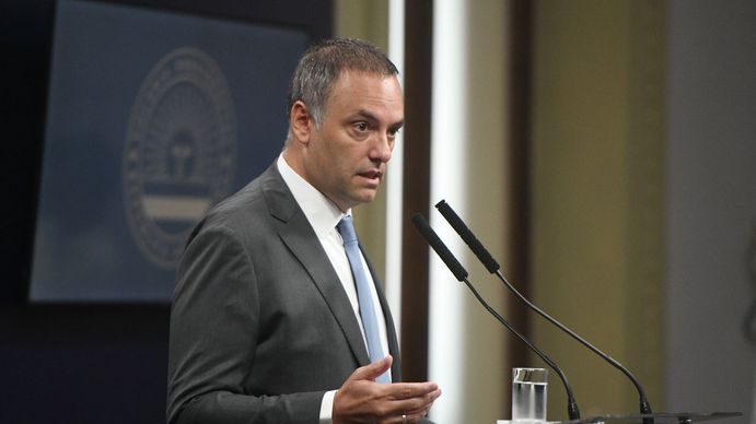 El Gobierno anunció que eliminará 695 cargos en la DGI y reducirá un 27% la planta del organismo