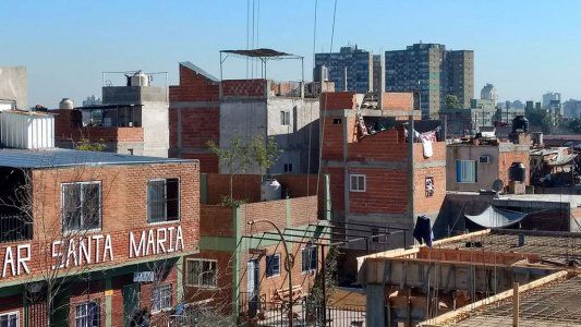 Buscan casos de coronavirus en el barrio 1-11-14 y suman 616 los positivos en zonas vulnerables