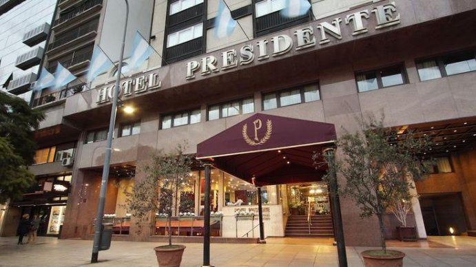 Habilitan cementerios, hoteles, garajes y cine publicitario ¿Cómo son los protocolos?