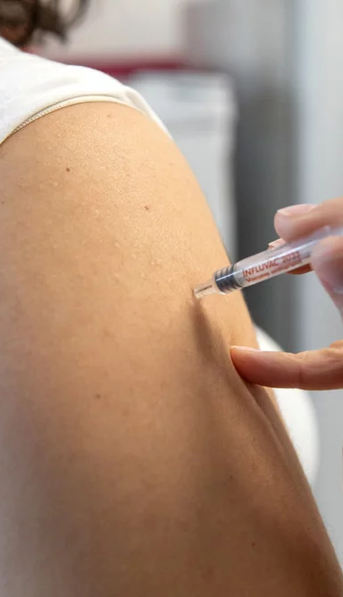 Alerta por la Gripe H3N2: cuándo conviene vacunarse, según un reconocido infectólogo