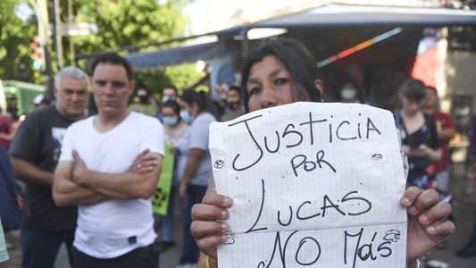 Lucas González: se realizó una misa en honor al joven y la familia convocó a una marcha para reclamar justicia el próximo lunes