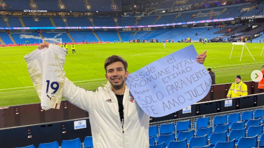 Quién es el hincha de River al que Julián Álvarez le regaló su pantalón