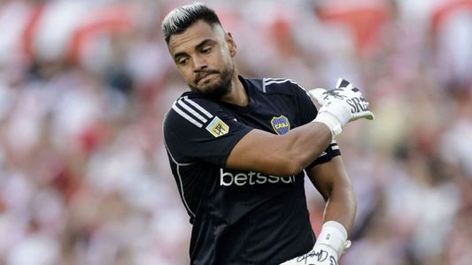 Problemas para Gago: Chiquito Romero será operado y Boca ya comenzó a buscar arquero