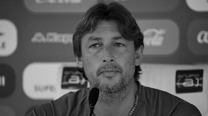 Heinze renunció a su cargo como entrenador de Vélez