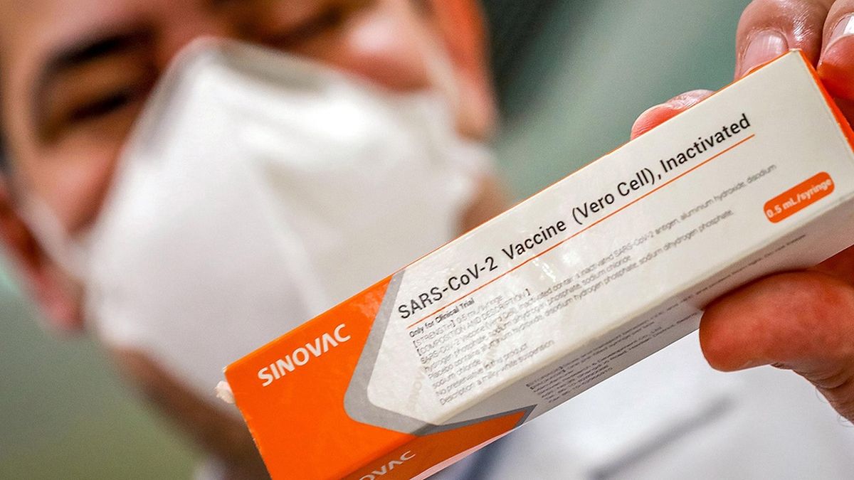 La OMS aprueba el uso de la vacuna china de Sinovac