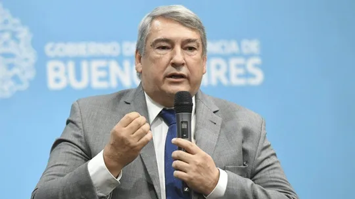 Jorge D´Onofrio, anunció que se inició el proceso para la caducidad del contrato de la empresa Metropol, dueña de las 12 líneas que no circulan hace tres días en la provincia de Buenos Aires.