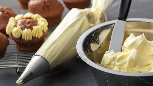 Buttercream casero: la receta básica de repostería que transforma cualquier torta en una obra de arte