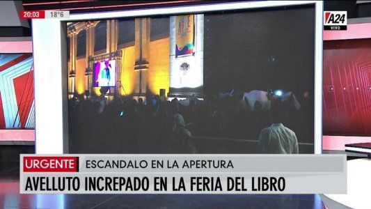 Otra vez incidentes en la apertura de la Feria del Libro: abuchearon al secretario de Cultura, Pablo Avelluto
