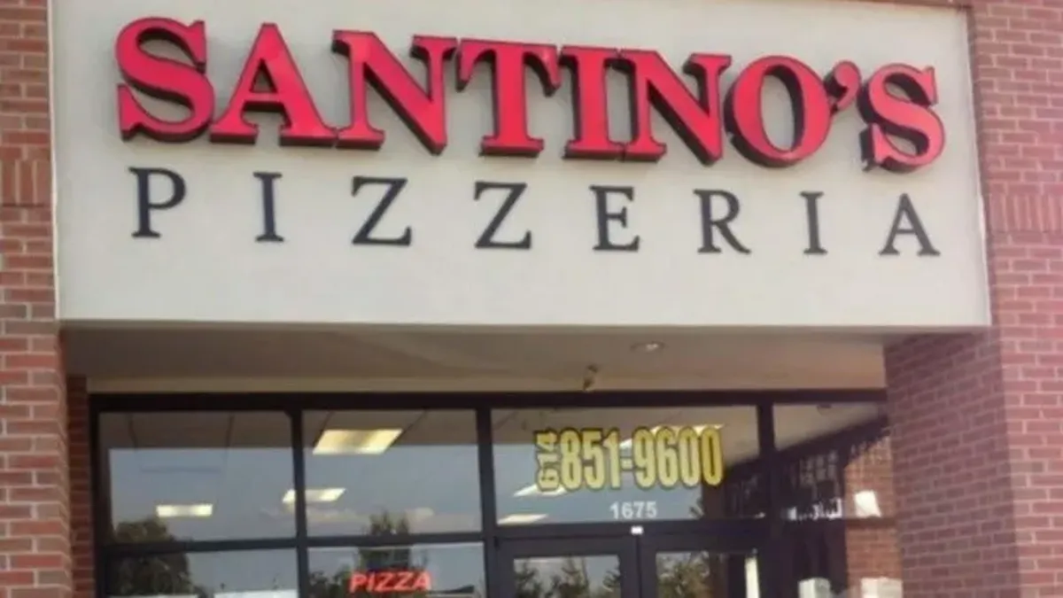 Pizzería busca empleados con un polémico requisito: Gente que no sea...